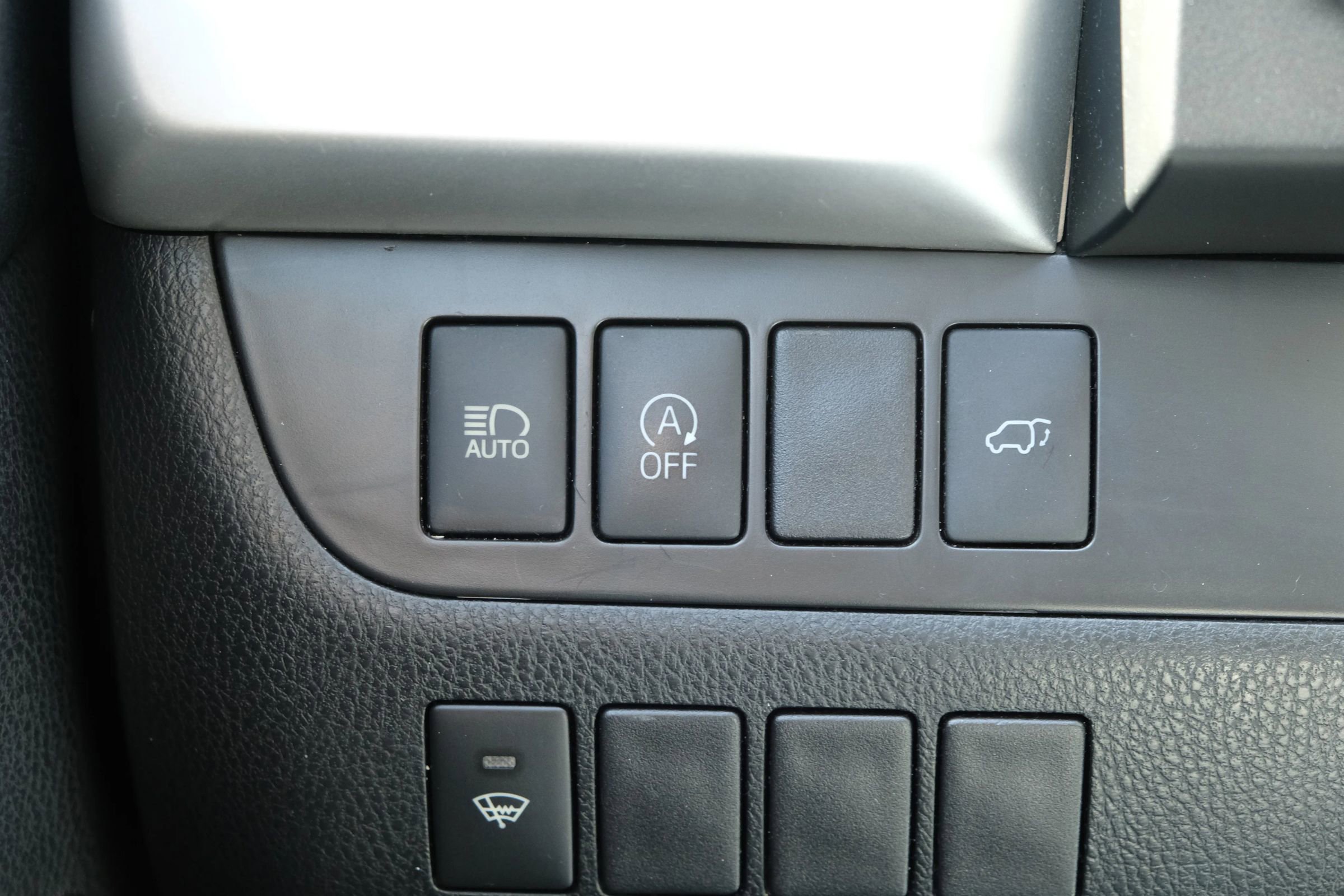 Used 2019 Toyota Highlander XLE image 37