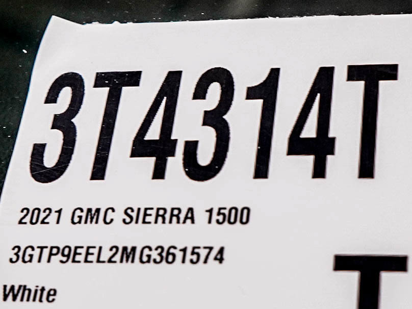 Used 2021 GMC Sierra 1500 AT4 w/ AT4 Preferred Package AWD/4WD image 32