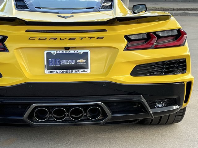 New 2027 Chevrolet Corvette Z06 w/ Stealth Interior Trim Package RWD image 6