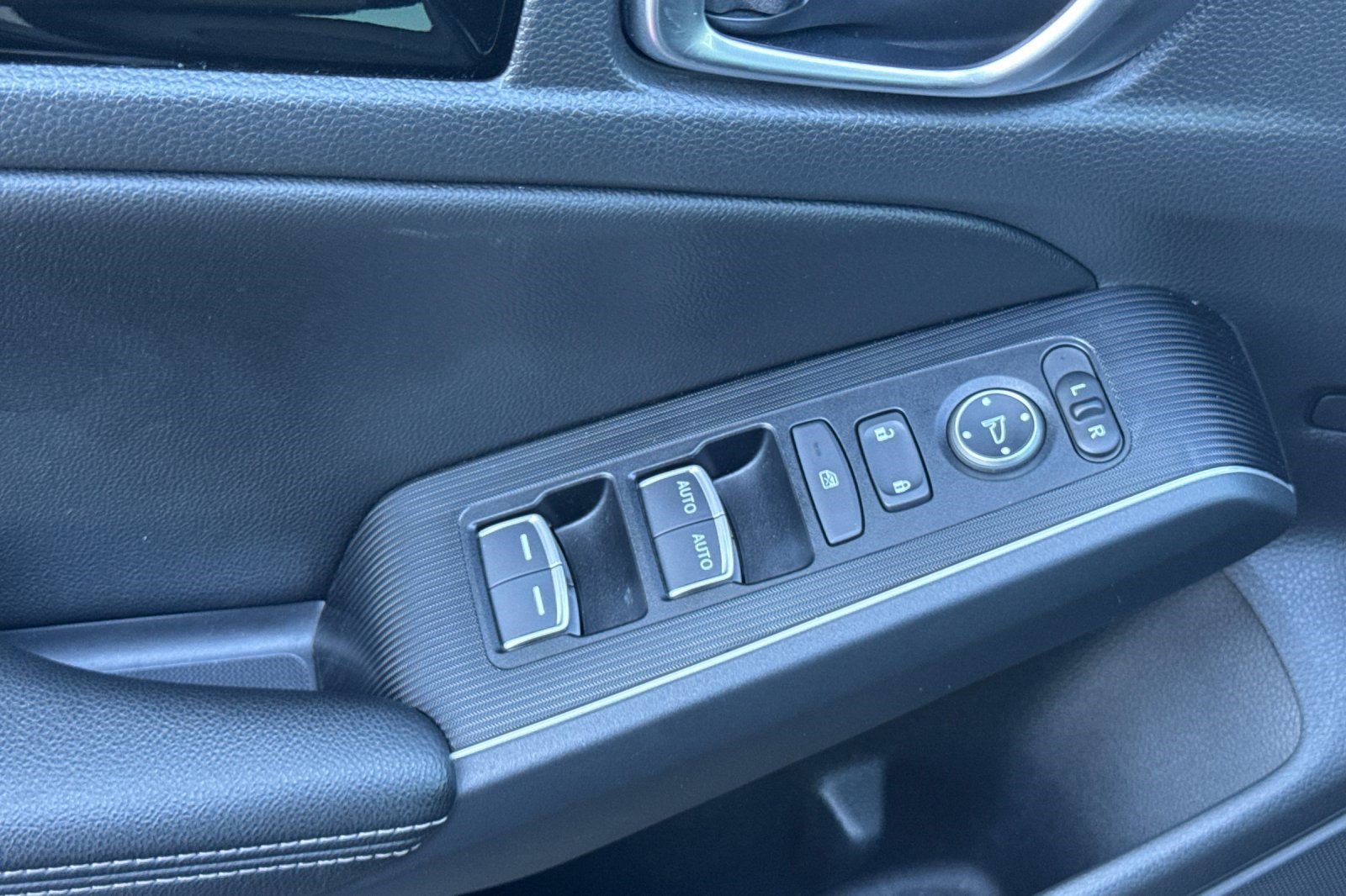Used 2024 Honda Civic Touring image 14