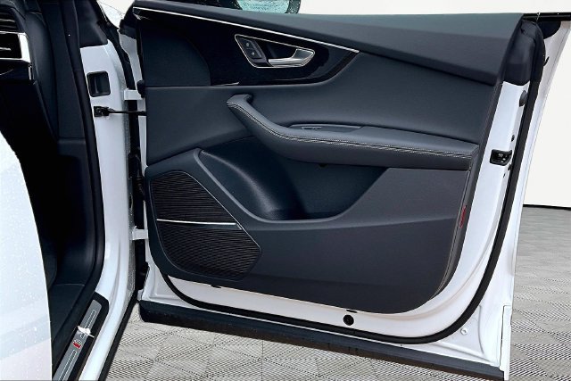 New 2026 Audi Q8 Premium Plus AWD/4WD image 19