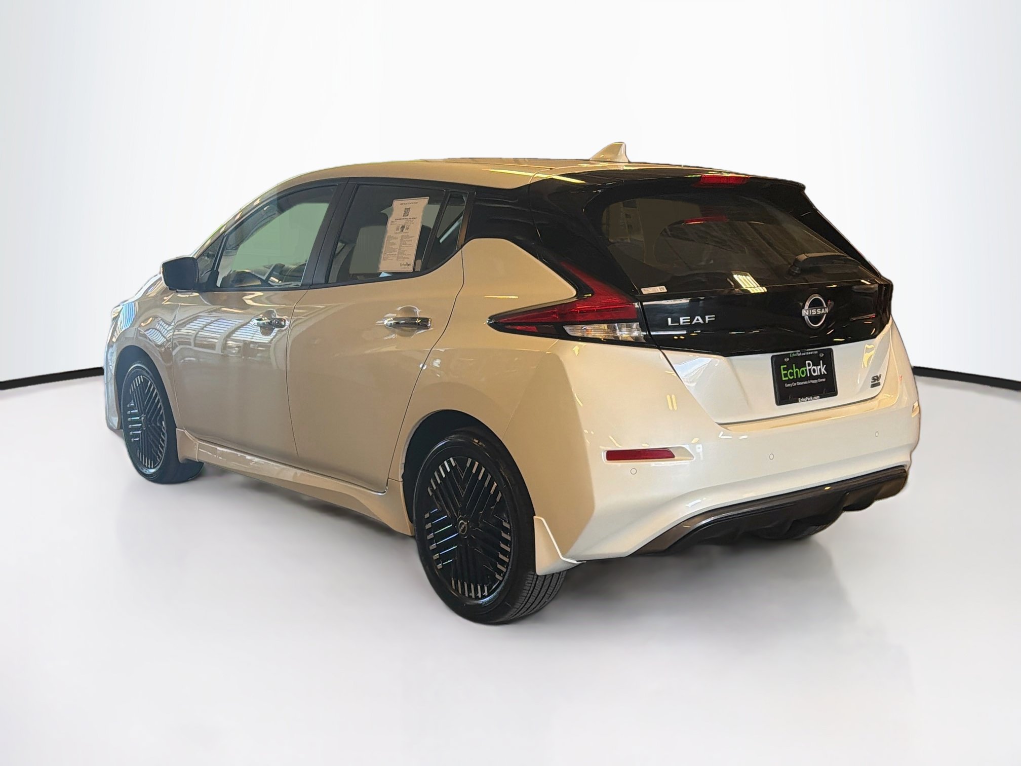 Used 2024 Nissan Leaf SV Plus FWD image 5