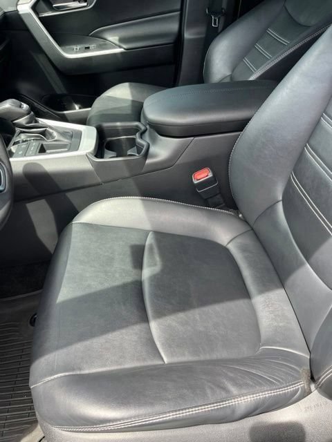Used 2021 Toyota RAV4 XLE Premium FWD image 12