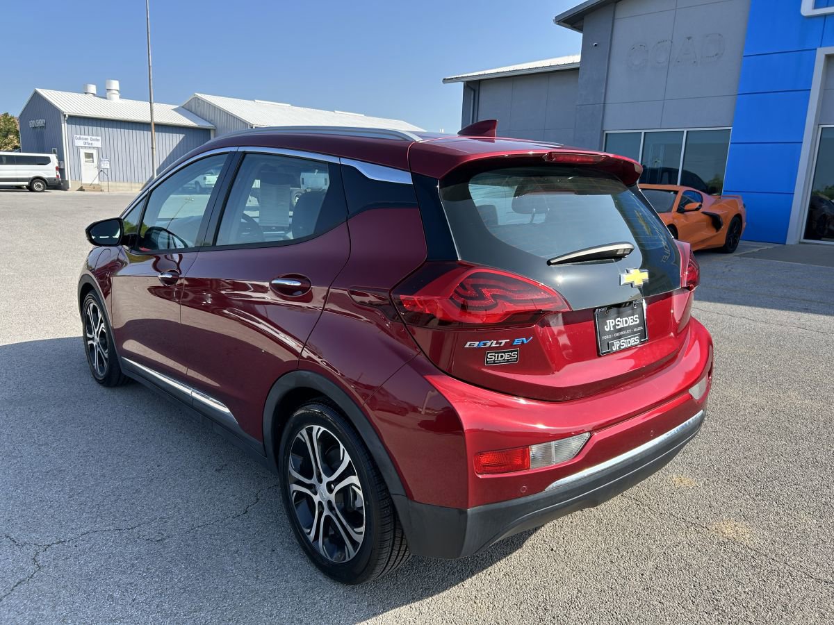 Used 2017 Chevrolet Bolt Premier w/ Driver Confidence II Package image 6
