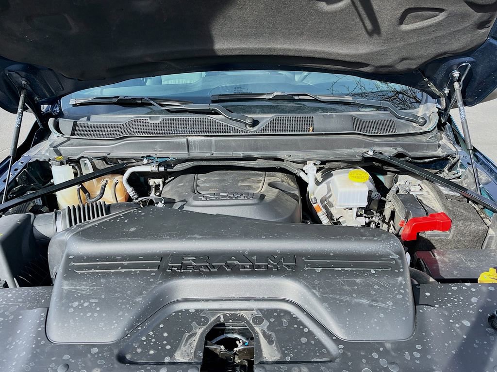 Used 2024 RAM 2500 Tradesman w/ Chrome Appearance Group image 29