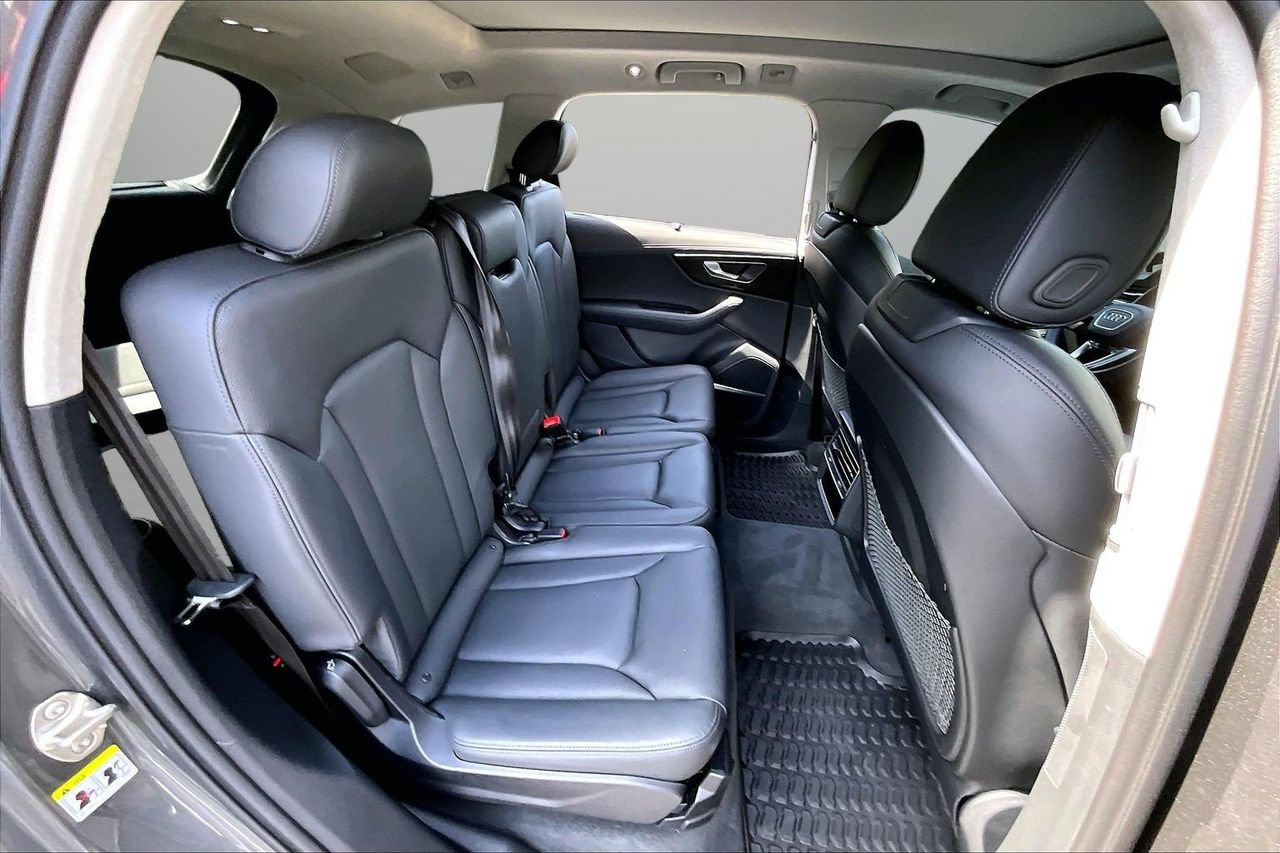Used 2024 Audi Q7 3.0T Prestige AWD/4WD image 25