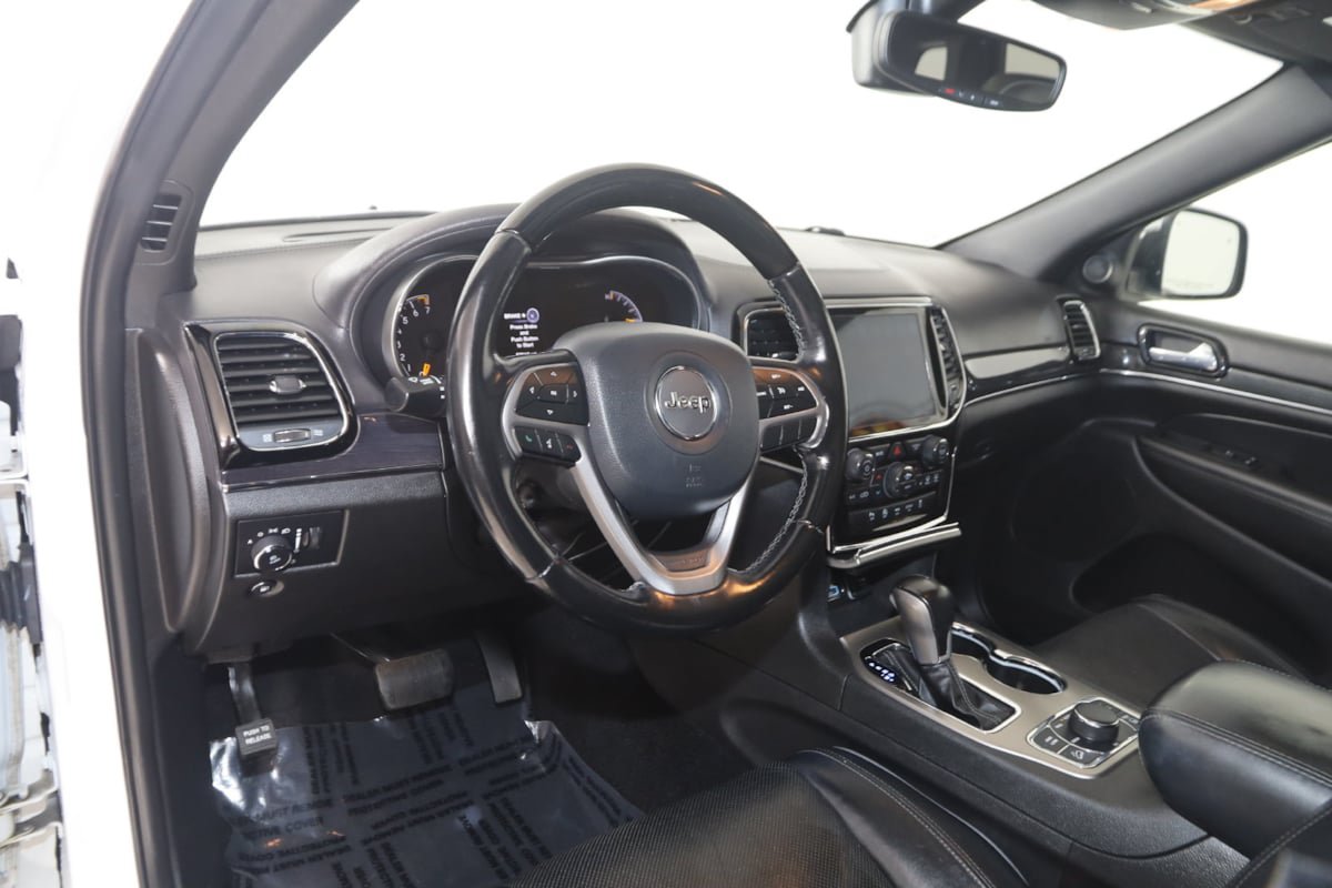 Used 2021 Jeep Grand Cherokee Overland AWD/4WD image 26