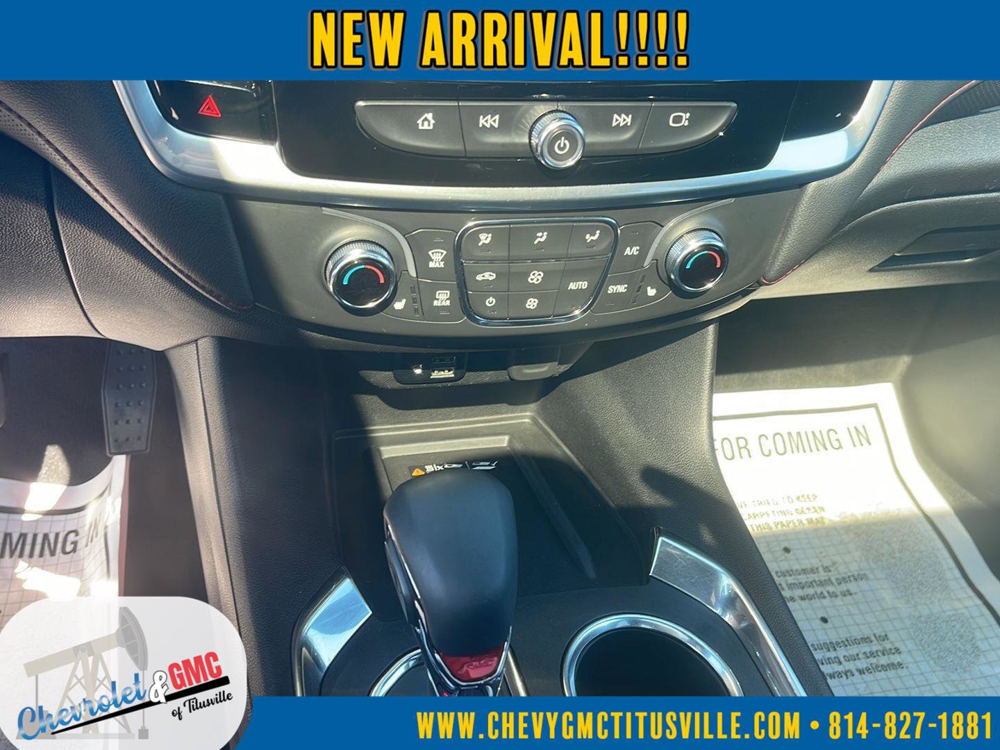 Used 2023 Chevrolet Traverse RS image 9