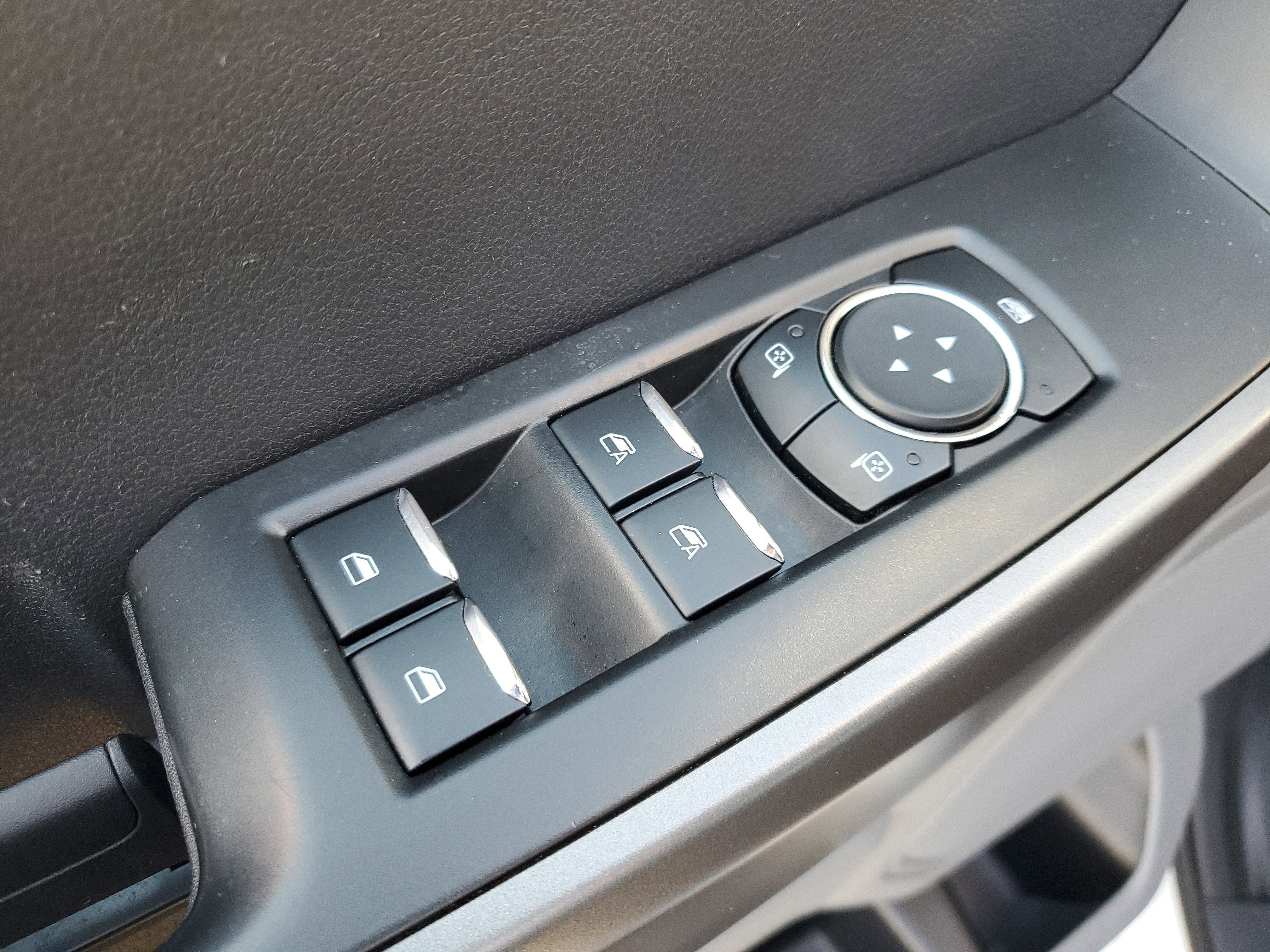 Used 2025 Ford F250 XLT image 23