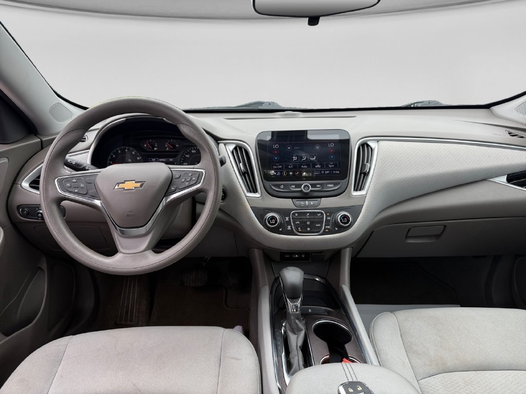 Used 2022 Chevrolet Malibu LT FWD image 23