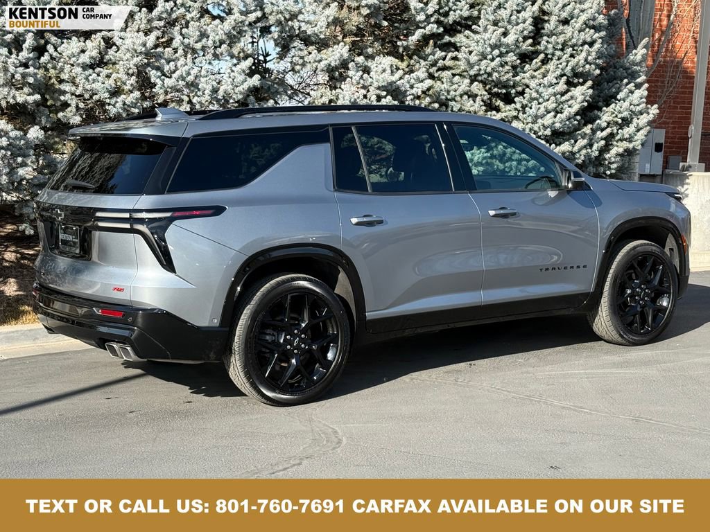 Used 2024 Chevrolet Traverse RS image 9