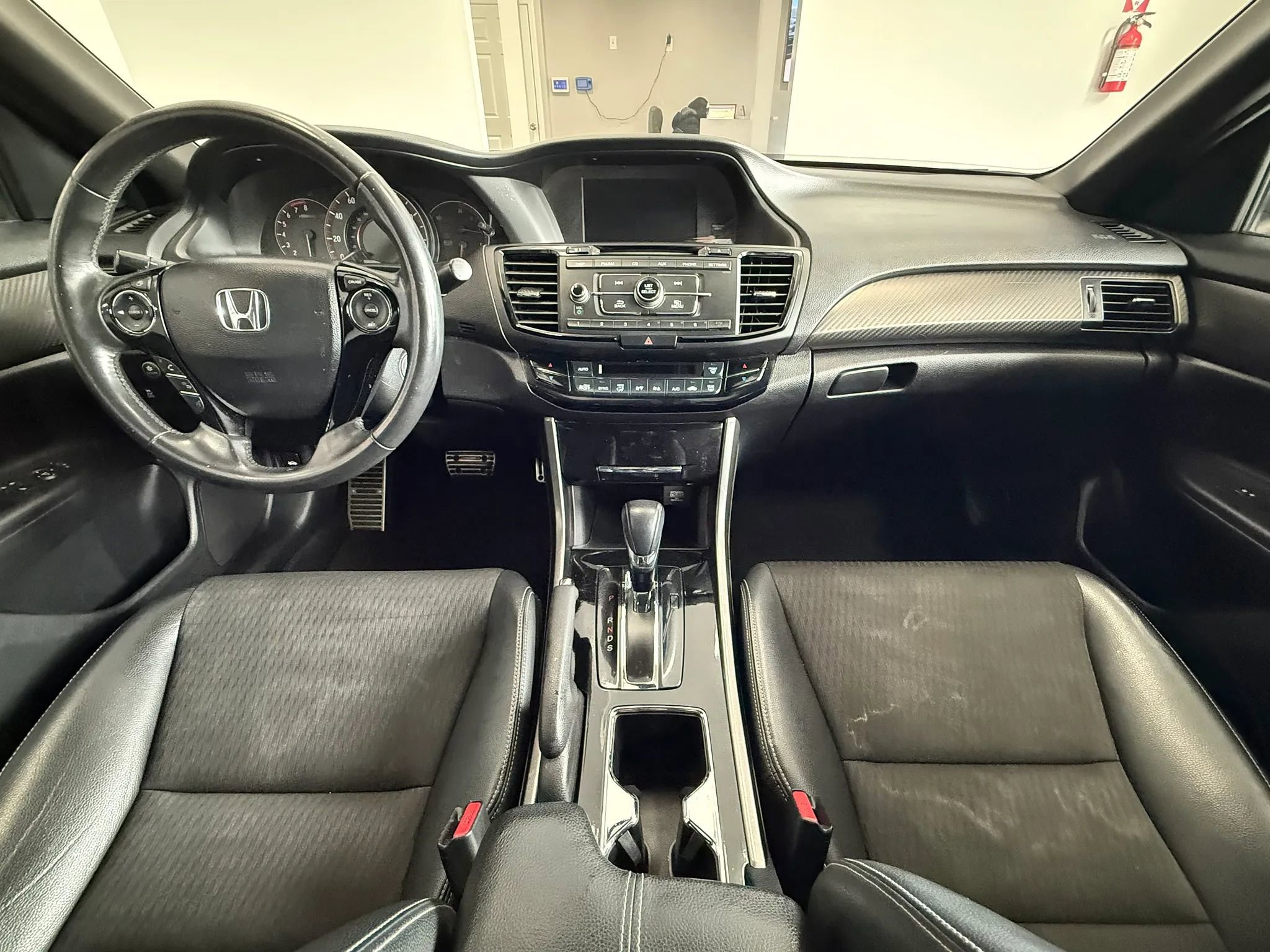 Used 2017 Honda Accord Sport image 18