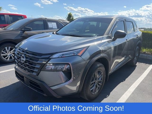 Used 2026 Nissan Rogue S FWD image 2