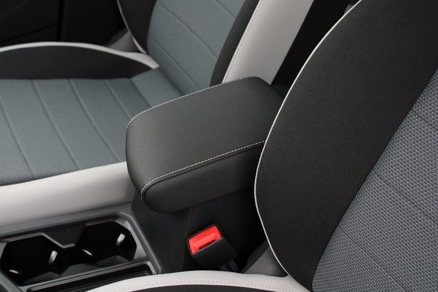 New 2026 Volkswagen Taos S image 5