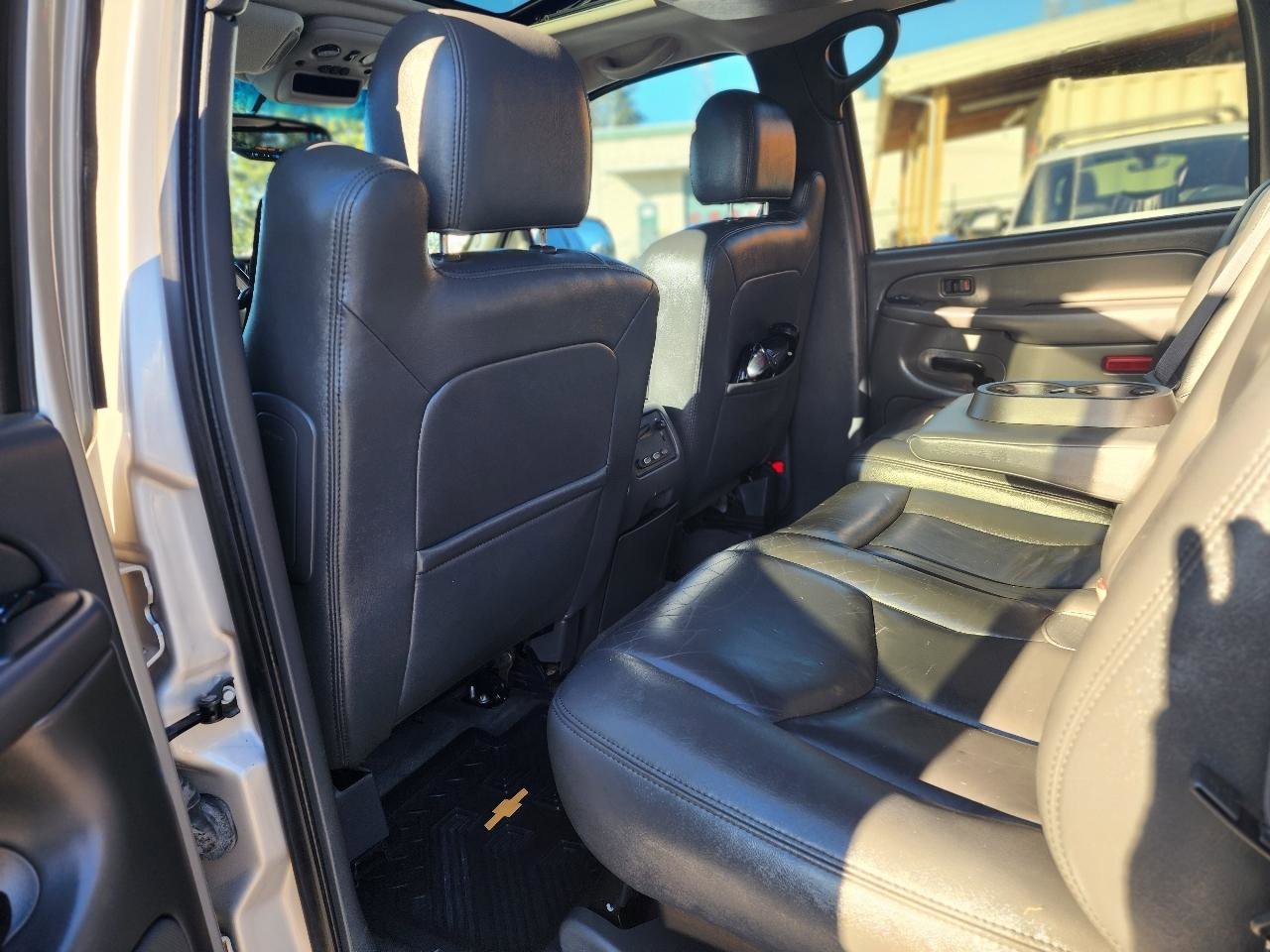 Used 2004 Chevrolet Avalanche Z71 w/ Sun And Sound Package image 20