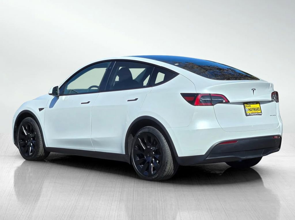 Used 2023 Tesla Model Y Long Range image 6
