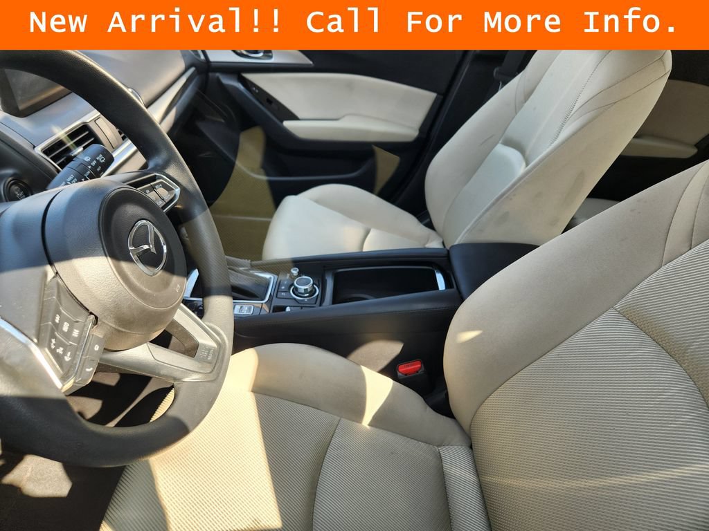 Used 2018 MAZDA MAZDA3 Sport FWD image 10
