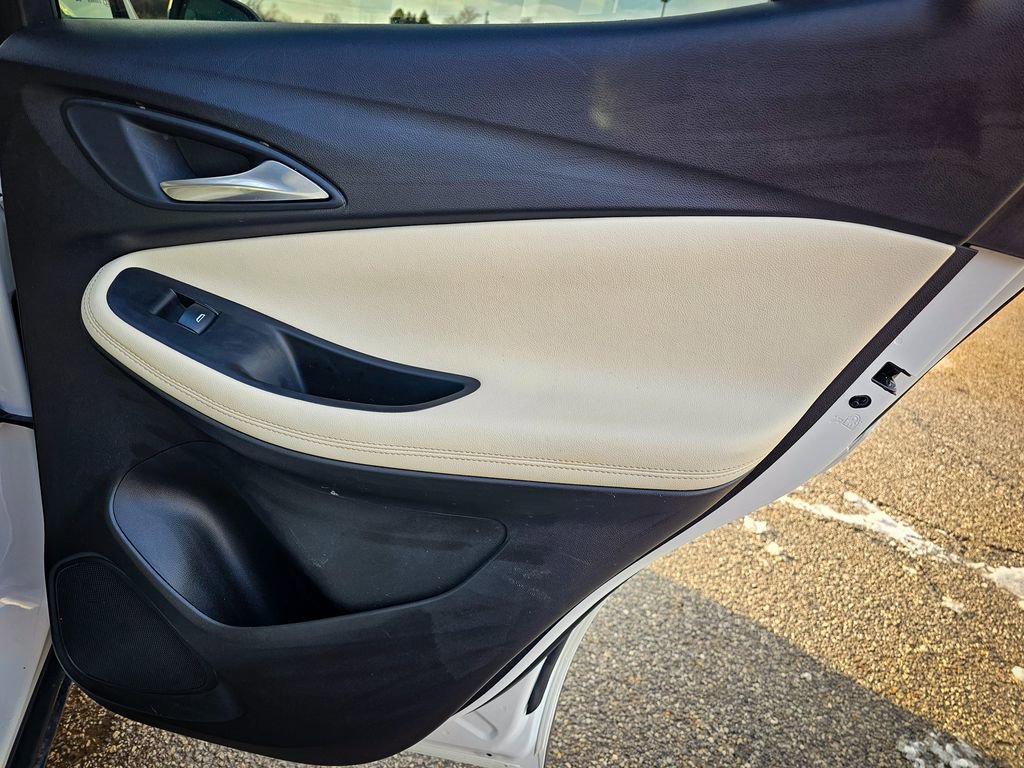 Used 2020 Buick Encore GX Essence w/ Advanced Technology Package image 42