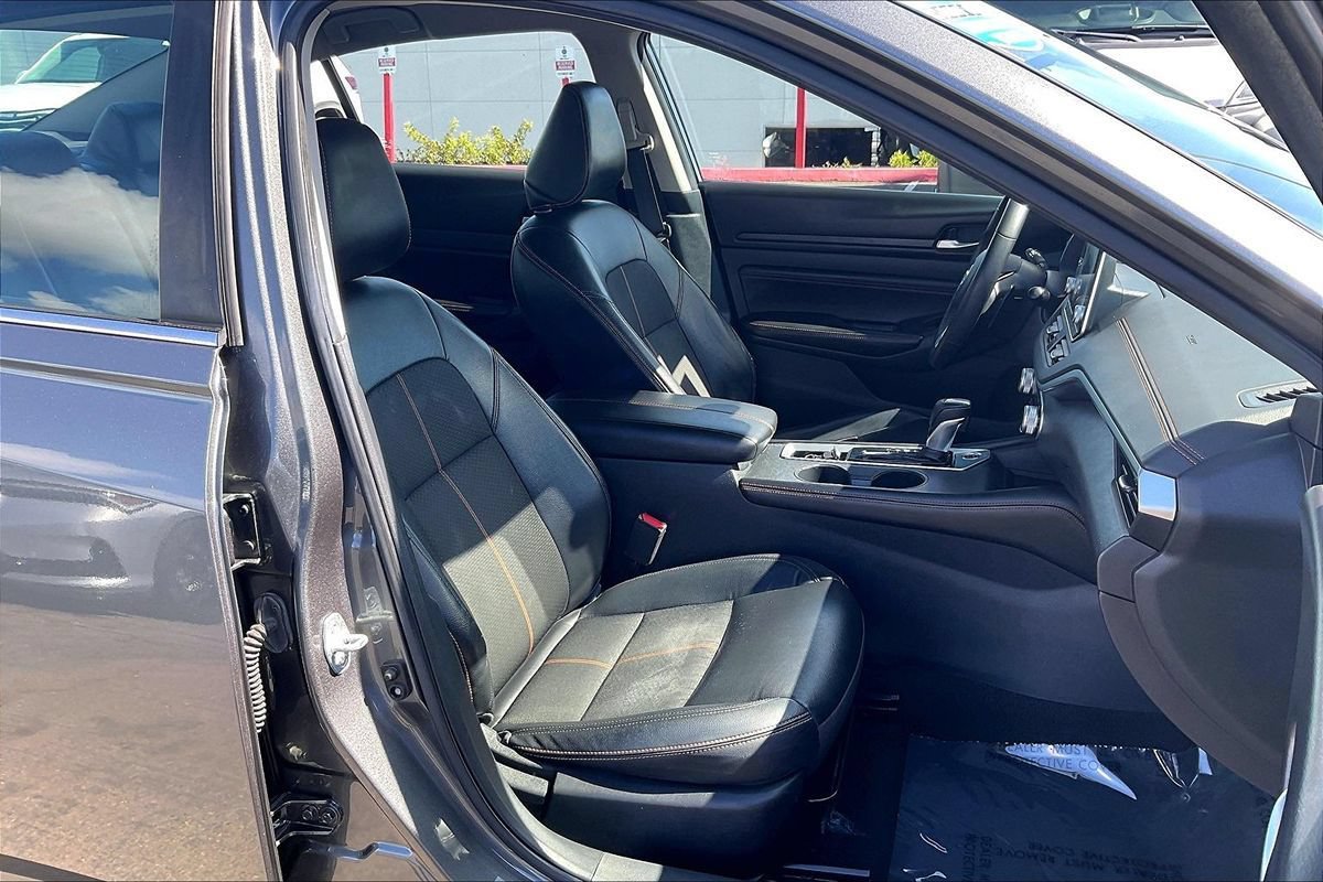 Used 2021 Nissan Altima 2.5 SR FWD image 19