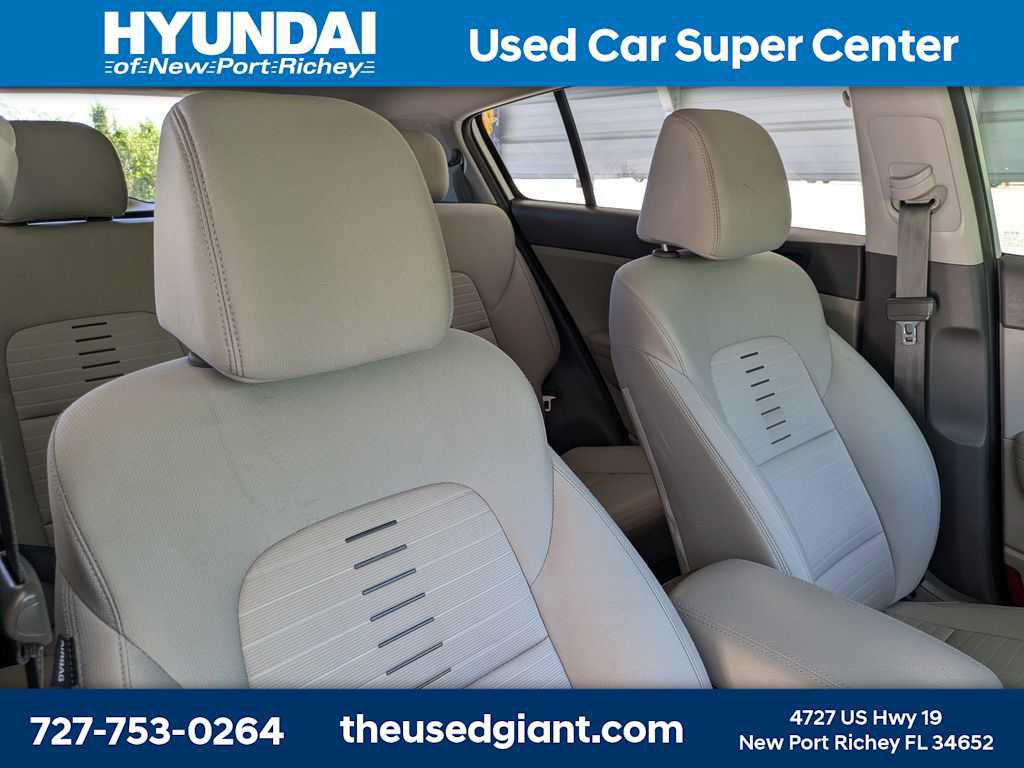 Used 2017 Kia Sportage LX w/ LX Popular Package AWD/4WD image 6