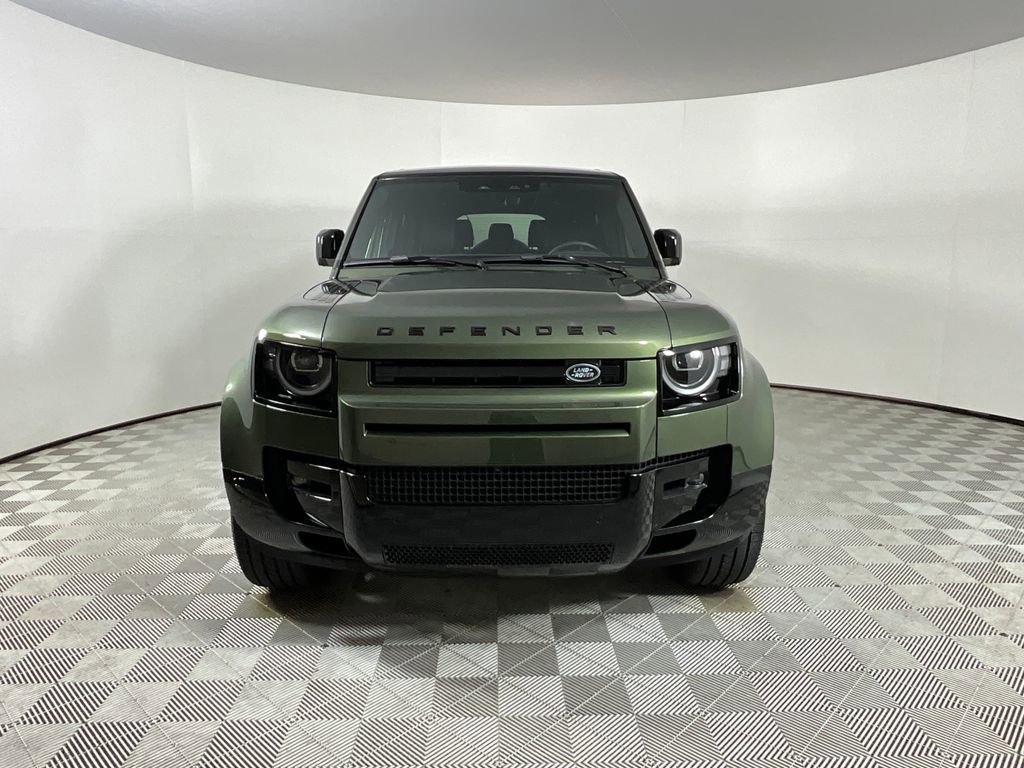 Used 2026 Land Rover Defender 130 X-Dynamic SE AWD/4WD image 8