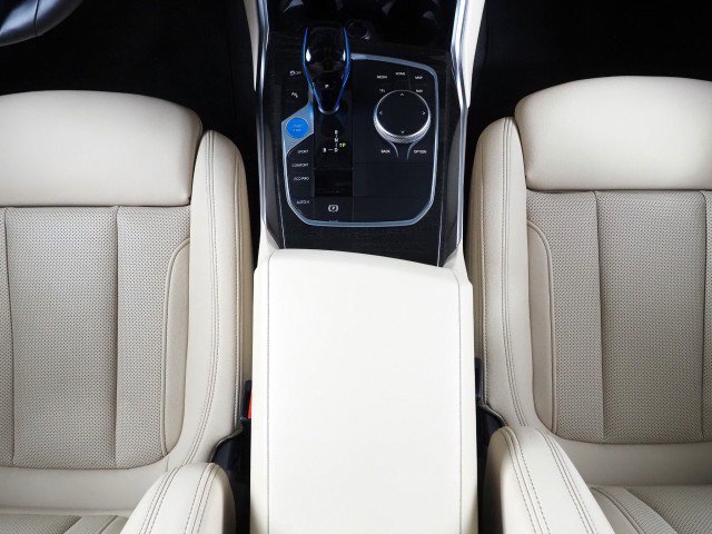 Used 2023 BMW i4 eDrive35 image 25