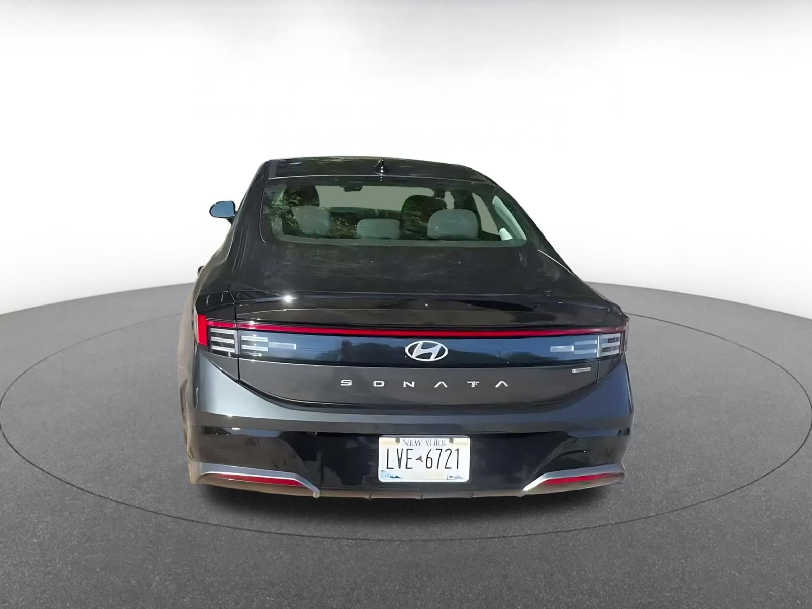 Used 2025 Hyundai Sonata SEL FWD image 12