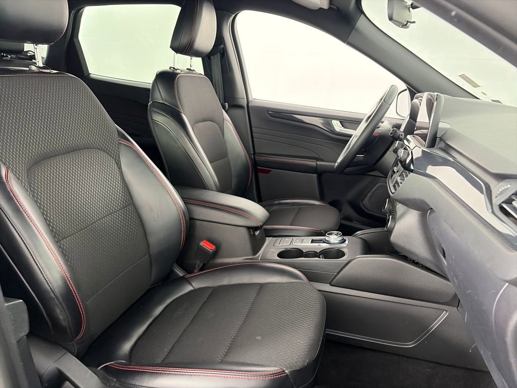 Used 2025 Ford Escape ST-Line Select image 31