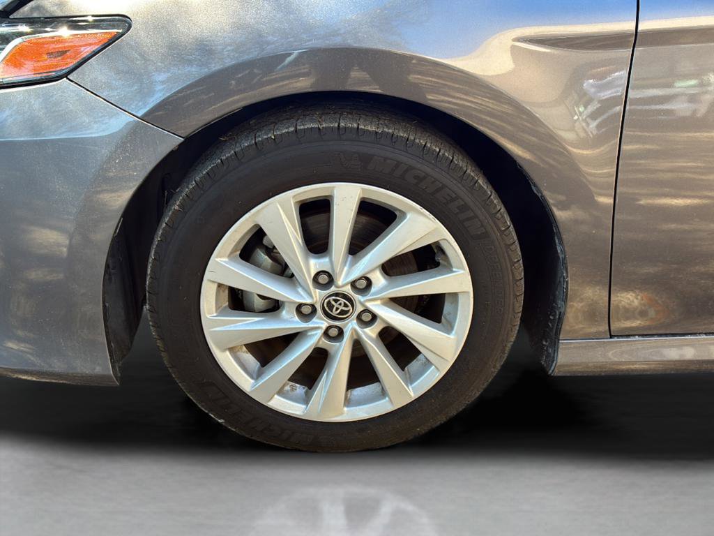 Used 2021 Toyota Camry LE FWD image 41