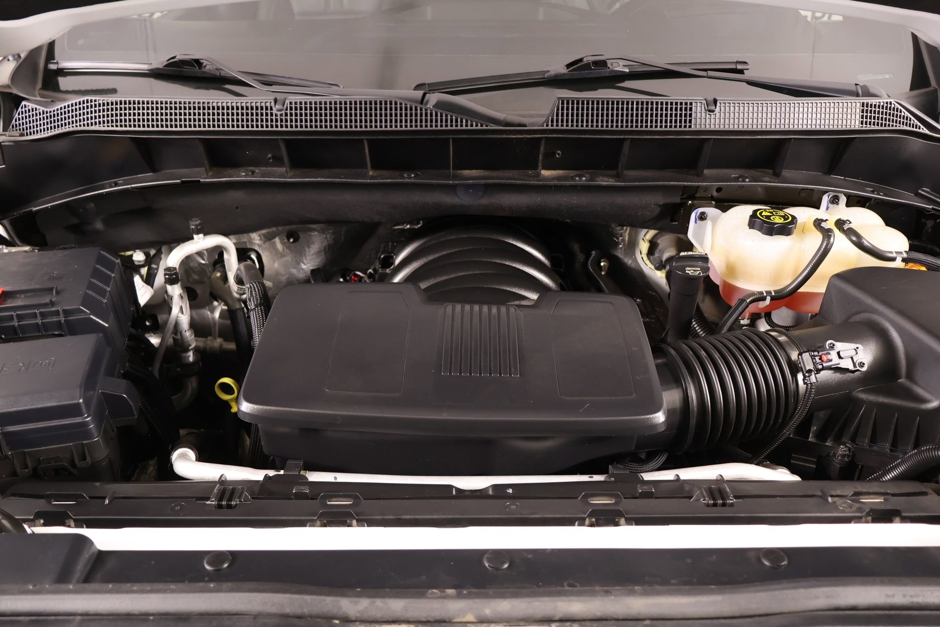 Used 2022 Chevrolet Silverado 1500 High Country w/ Technology Package AWD/4WD image 21