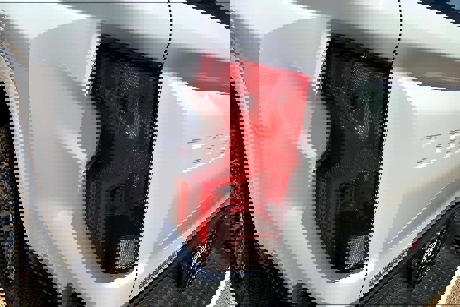 Used 2024 Chevrolet Colorado LT w/ LT Convenience Package image 31