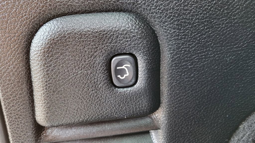 Used 2018 Jeep Grand Cherokee Overland image 13