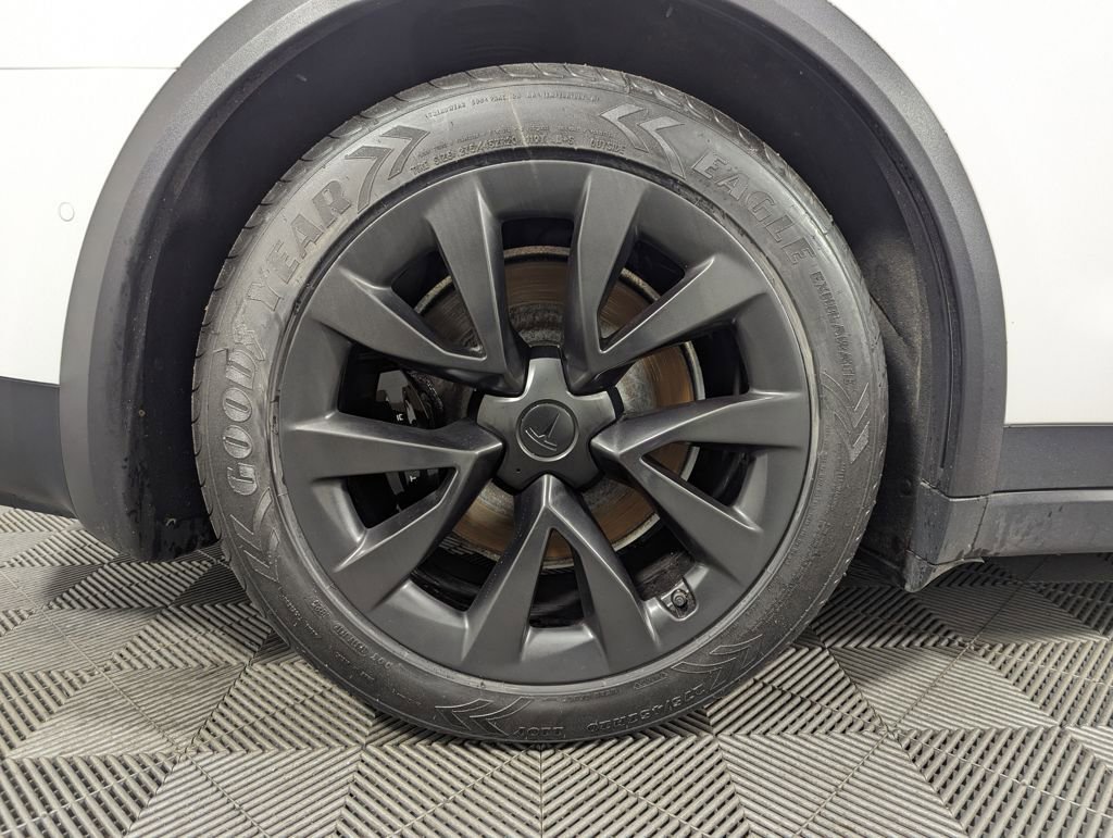 Used 2022 Tesla Model X Plaid image 27