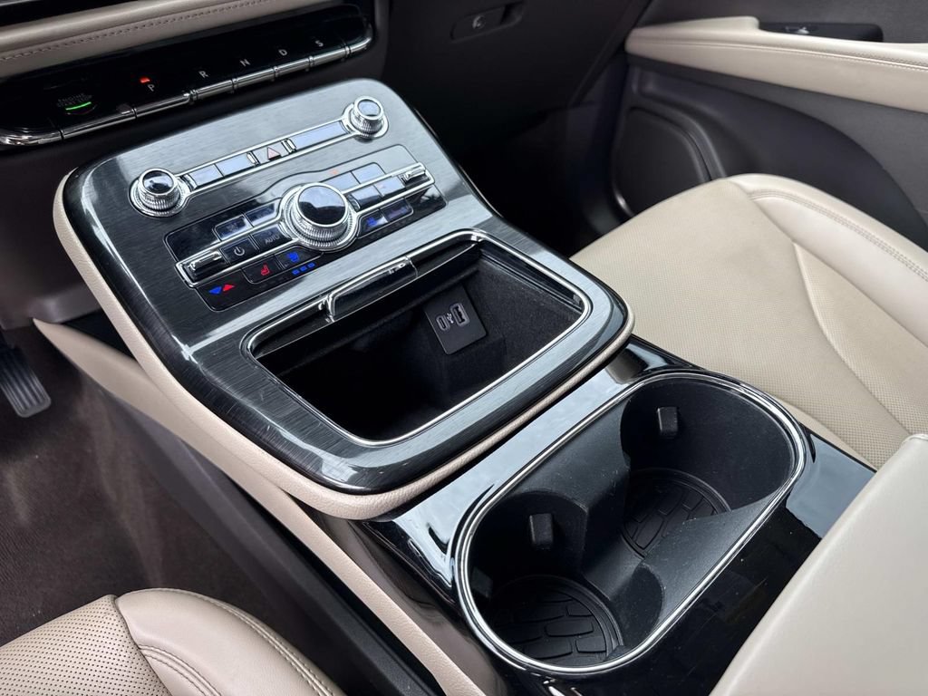 Certified 2023 Lincoln Nautilus Reserve AWD/4WD image 25