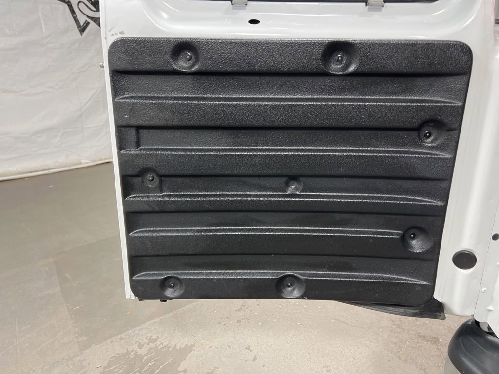 Used 2023 GMC Savana 2500 w/ Driver Convenience Package image 18