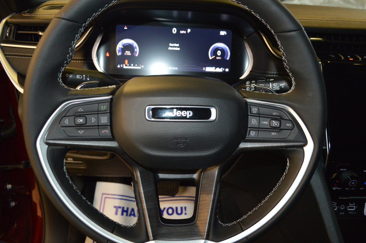 Used 2025 Jeep Grand Cherokee Limited w/ Black Appearance Package image 18