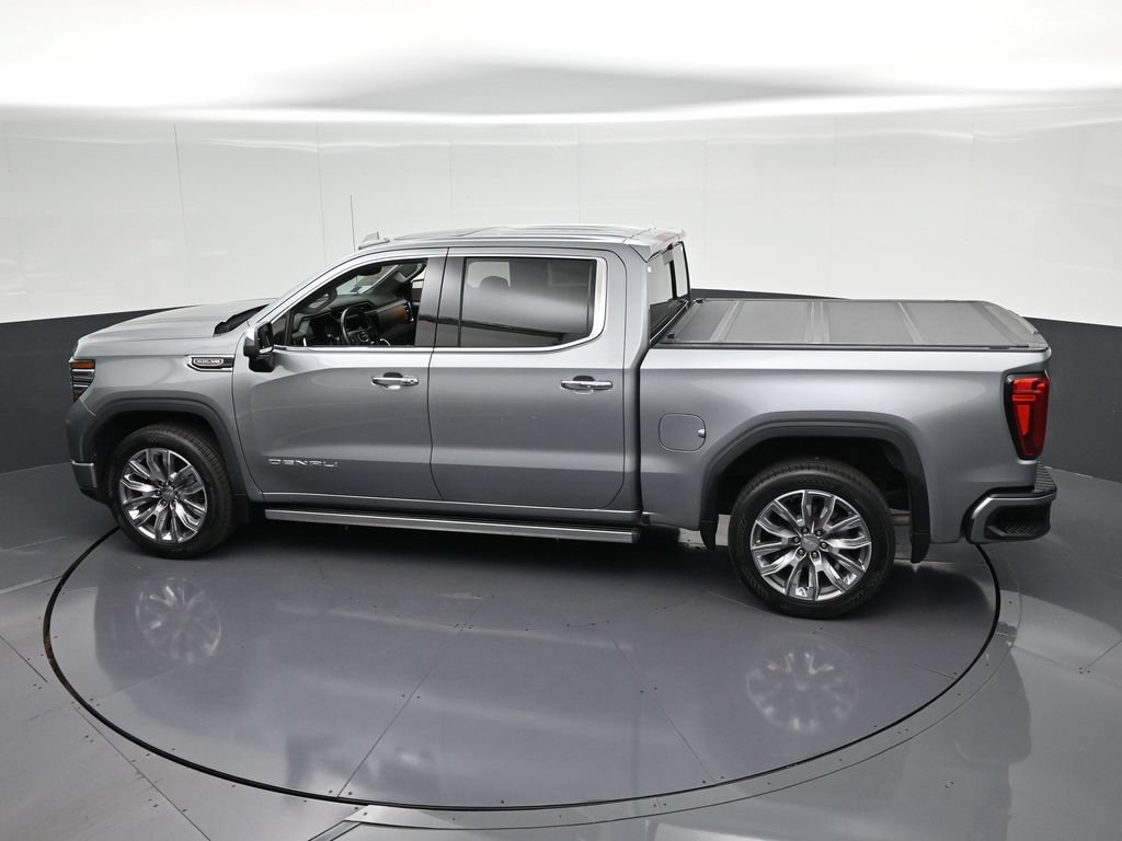 Used 2023 GMC Sierra 1500 Denali w/ Denali Reserve Package AWD/4WD image 24