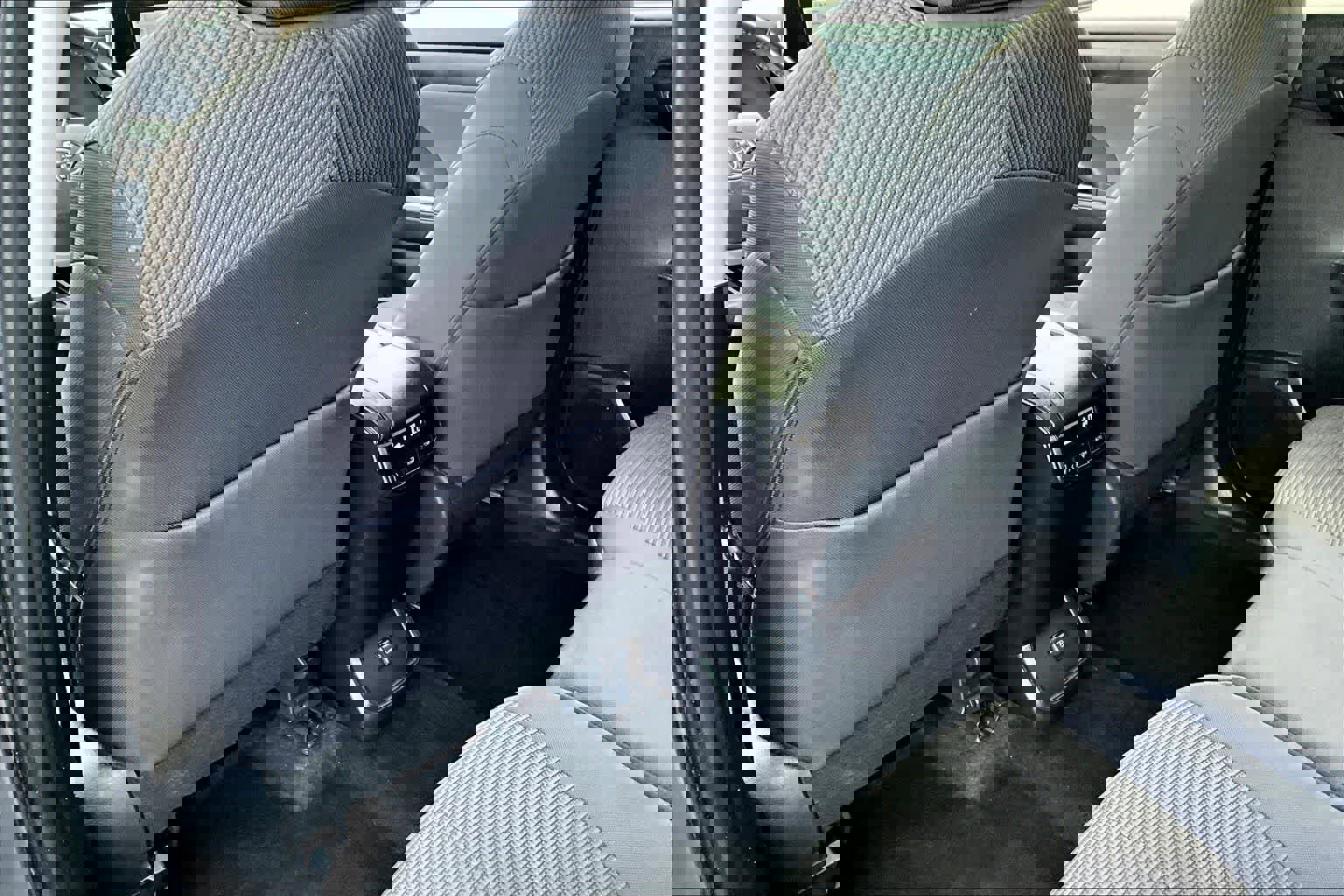 Used 2024 Toyota Highlander LE image 12