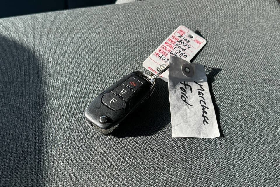 Used 2024 Ford F350 XLT AWD/4WD image 35