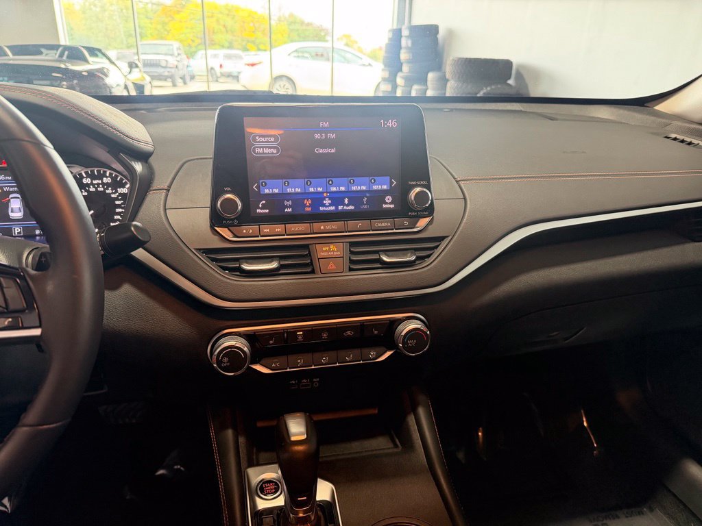 Used 2019 Nissan Altima 2.5 SR w/ SR Premium Package AWD/4WD image 10