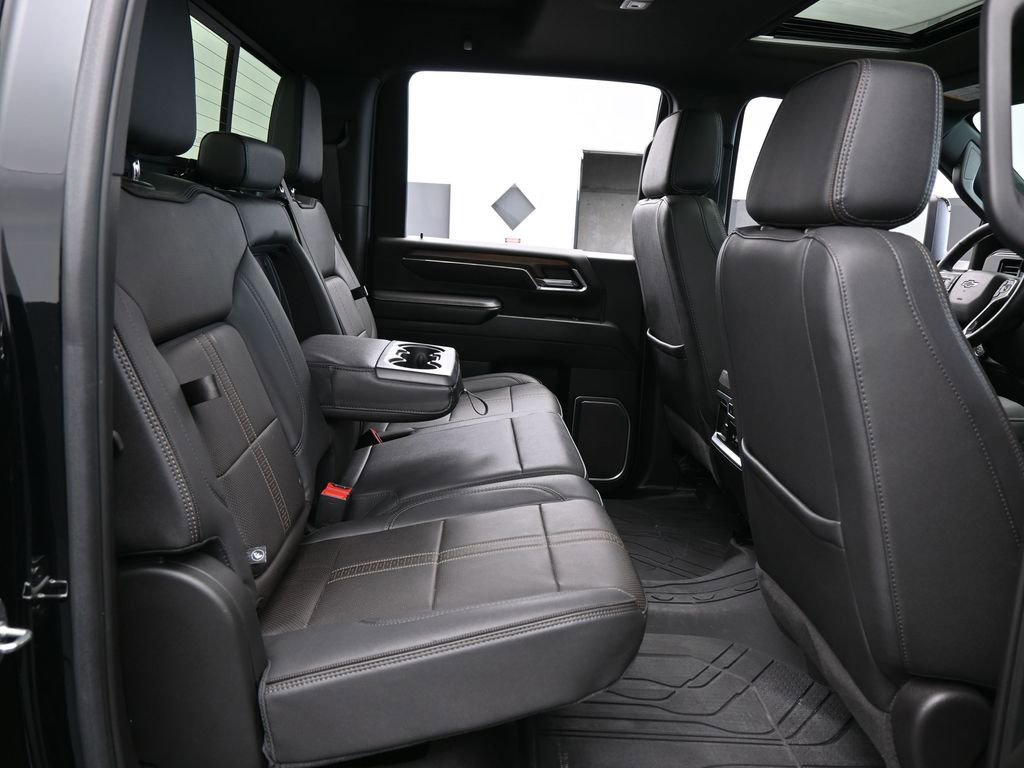 Used 2024 Chevrolet Silverado 2500 High Country w/ Midnight Edition AWD/4WD image 44