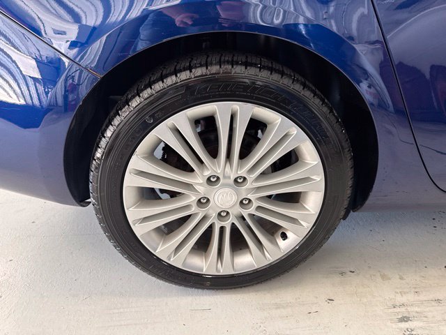 Used 2013 Buick Verano Convenience FWD image 36