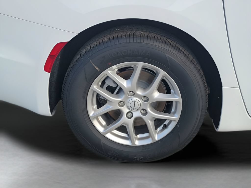 New 2026 Chrysler Voyager LX FWD image 19