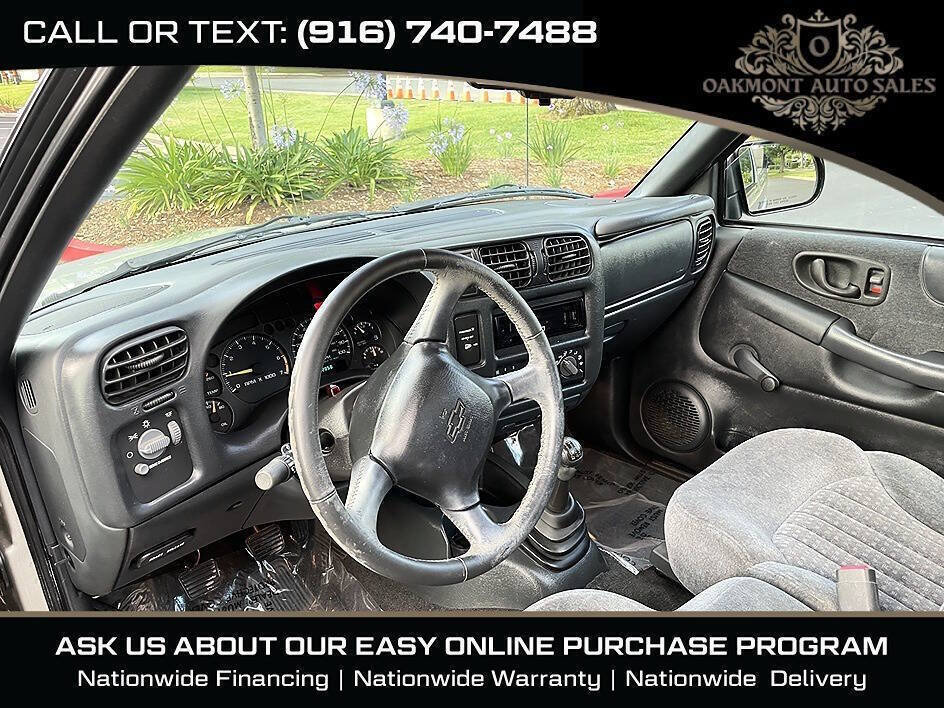 Used 1999 Chevrolet S10 Pickup LS w/ Preferred Equipment Group RWD image 15