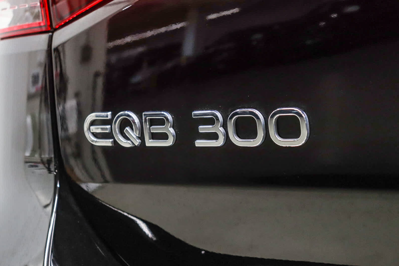 Certified 2023 Mercedes-Benz EQB 300 4MATIC image 8