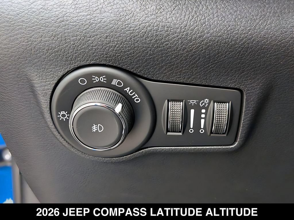 New 2026 Jeep Compass Latitude AWD/4WD image 17