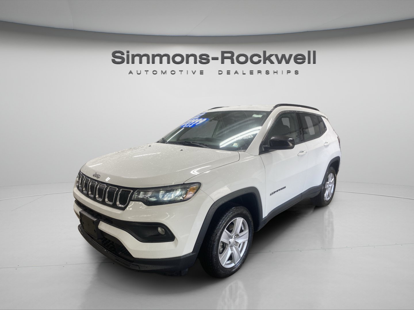Used 2022 Jeep Compass Latitude w/ Convenience Group AWD/4WD image 1