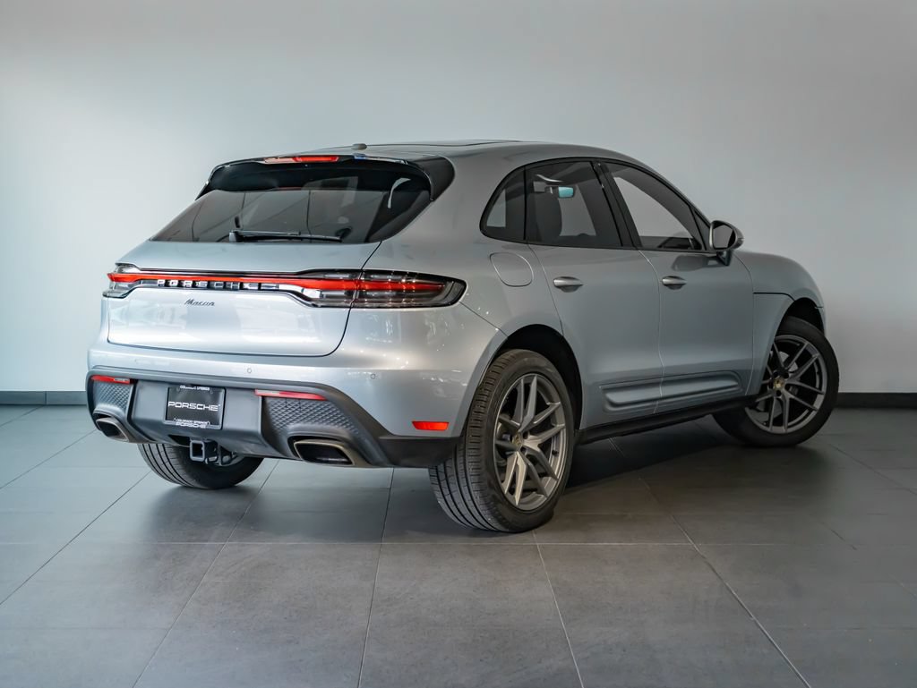Certified 2026 Porsche Macan AWD/4WD image 7