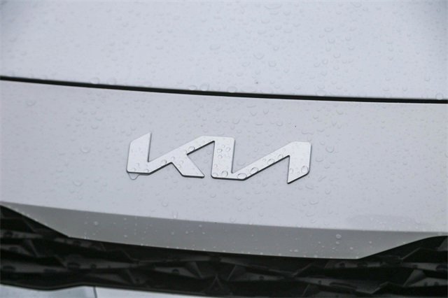 Certified 2023 Kia Forte LXS image 7