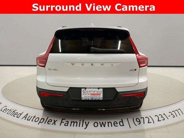 Used 2025 Volvo XC40 B5 Plus AWD/4WD image 4